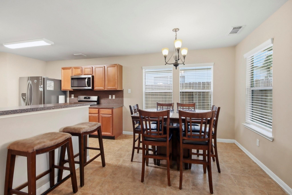25450 Barmby Drive - Photo 9