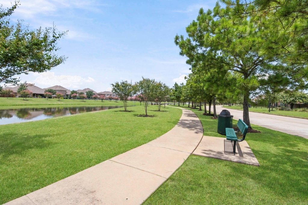 25450 Barmby Drive - Photo 28