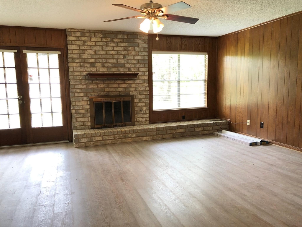303 Dogwood Street - Photo 4