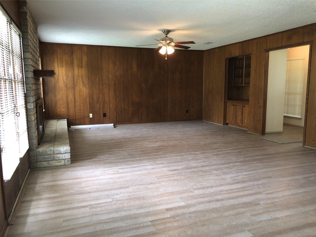 303 Dogwood Street - Photo 5