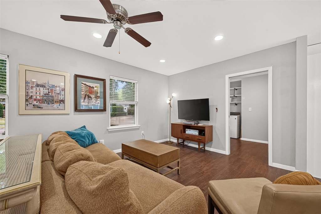 5454 Creekbend Drive - Photo 6