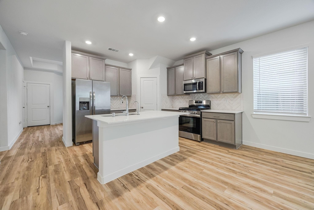 21647 Alberta Forest Circle - Photo 5