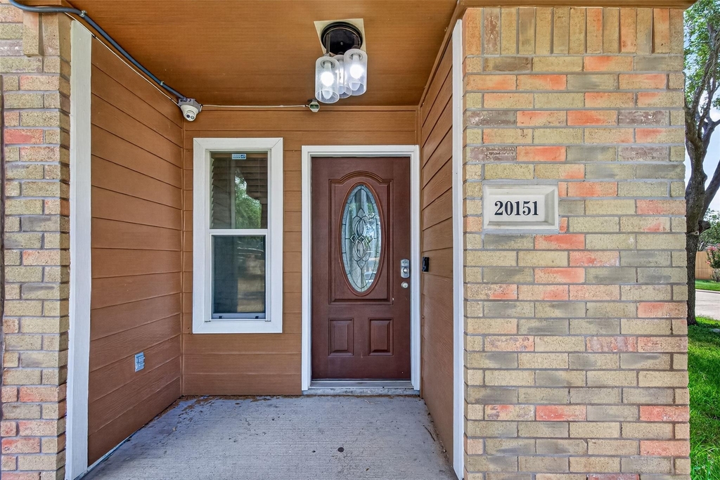 20151 Pioneer Ridge Drive - Photo 1