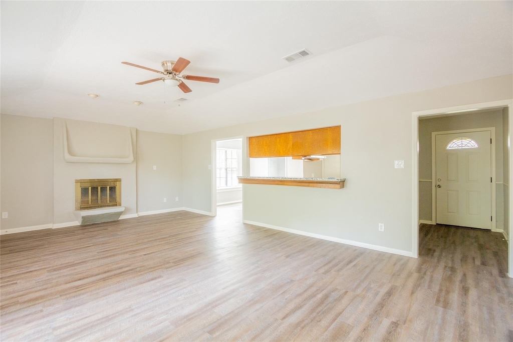 102 Sue Lane - Photo 2