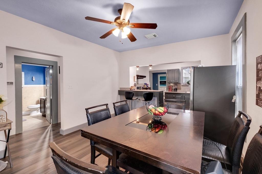 4409 Avenue K - Photo 9