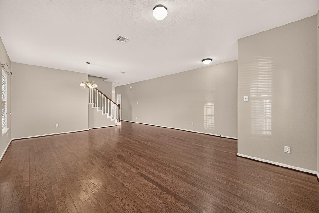 611 Blue Oasis Court - Photo 6