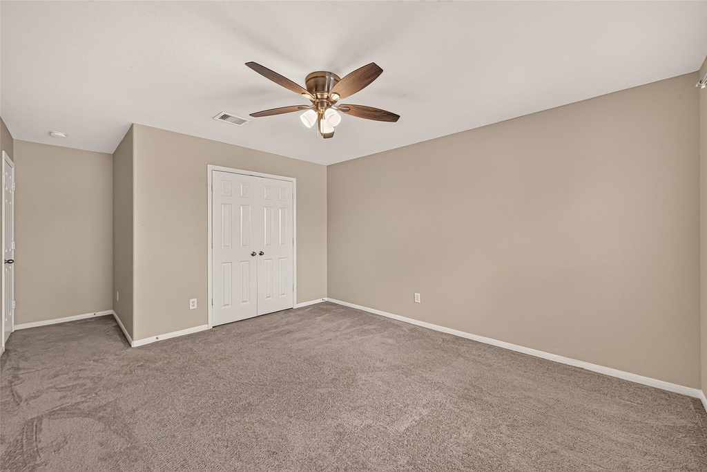 611 Blue Oasis Court - Photo 27