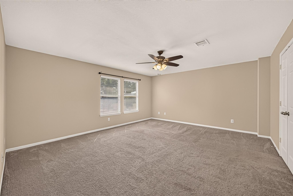 611 Blue Oasis Court - Photo 37