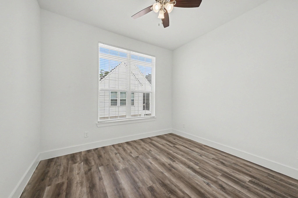 5734 White Magnolia Street - Photo 16