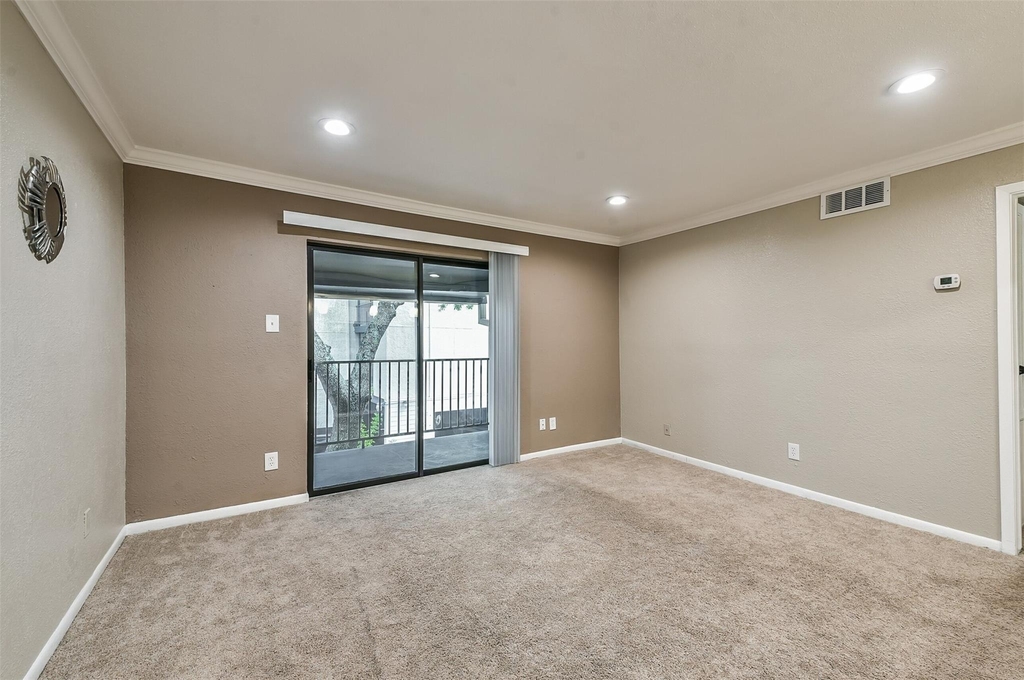 4001 Nasa Parkway - Photo 5