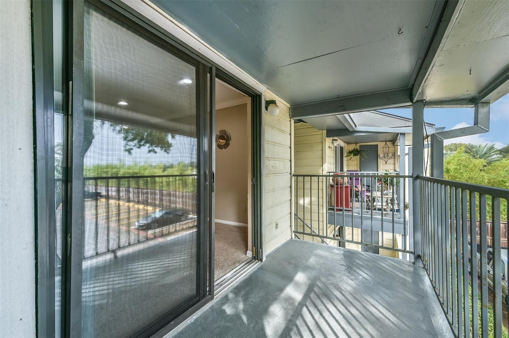 4001 Nasa Parkway - Photo 21