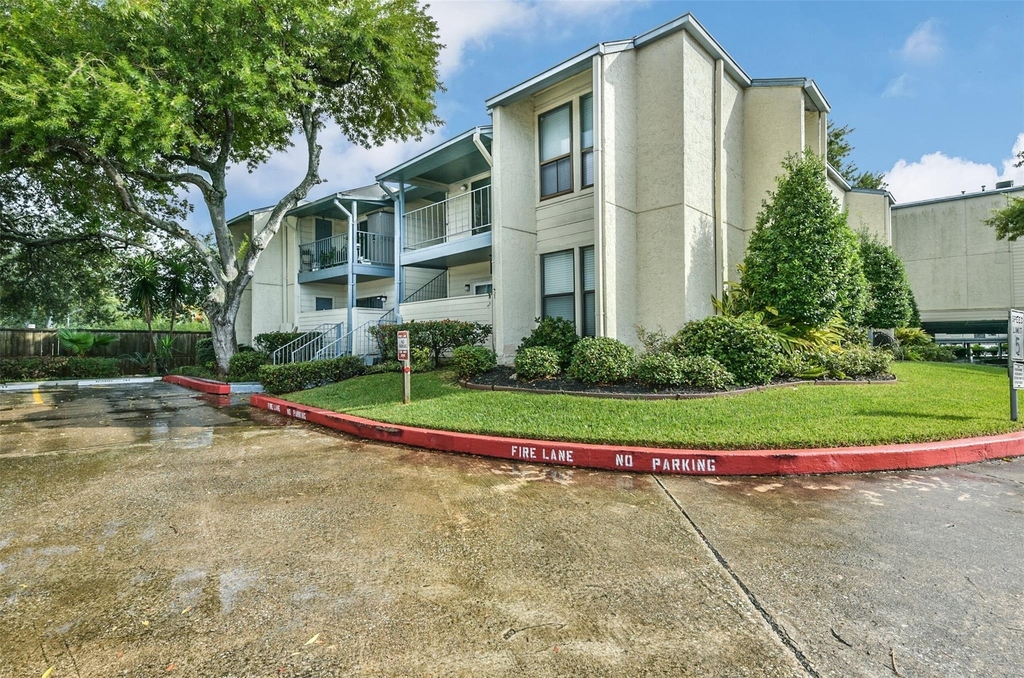4001 Nasa Parkway - Photo 25