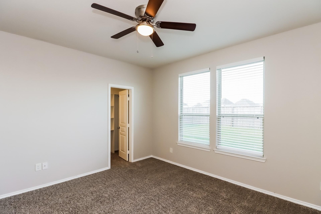 24114 Silver Sunset Lane - Photo 6
