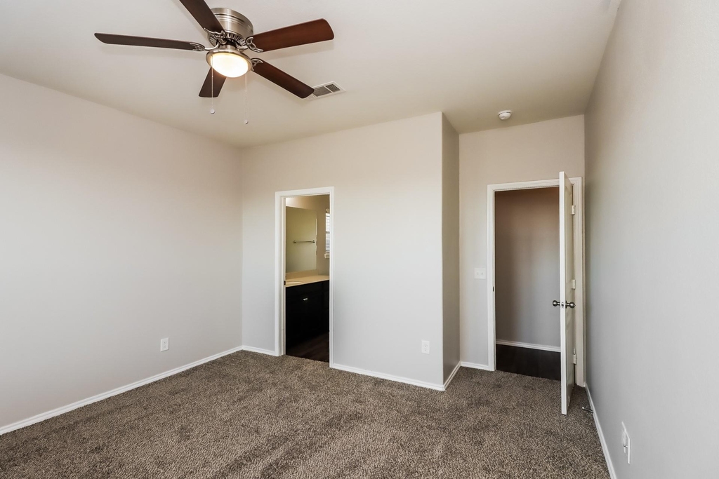 24114 Silver Sunset Lane - Photo 7