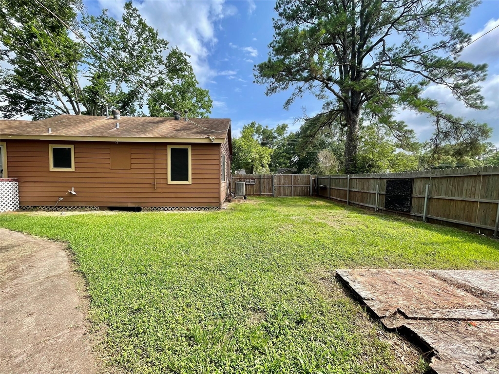 718 E Wilkins Street - Photo 15