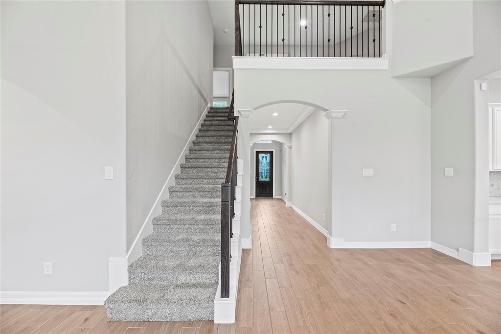 2411 Jitterbug Lane - Photo 16