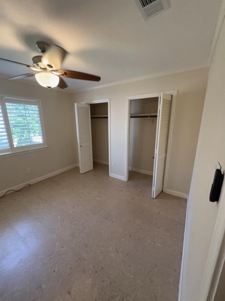 7402 Wood Bluff Boulevard - Photo 16