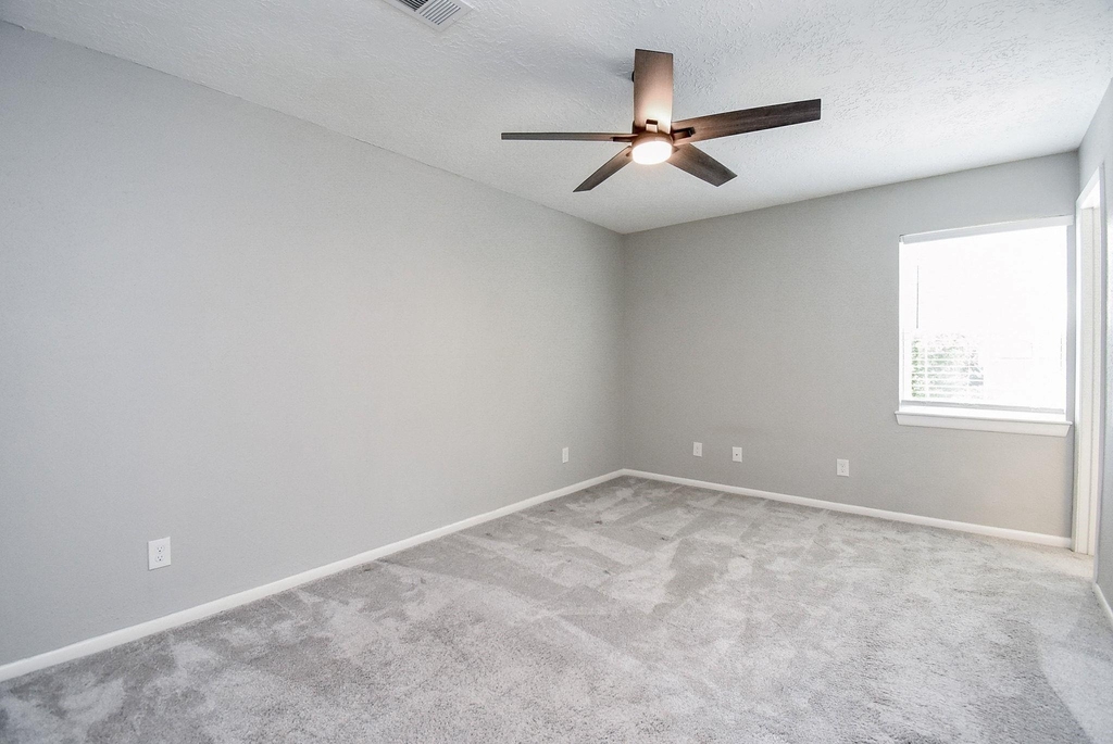 207 Granberry Street - Photo 33