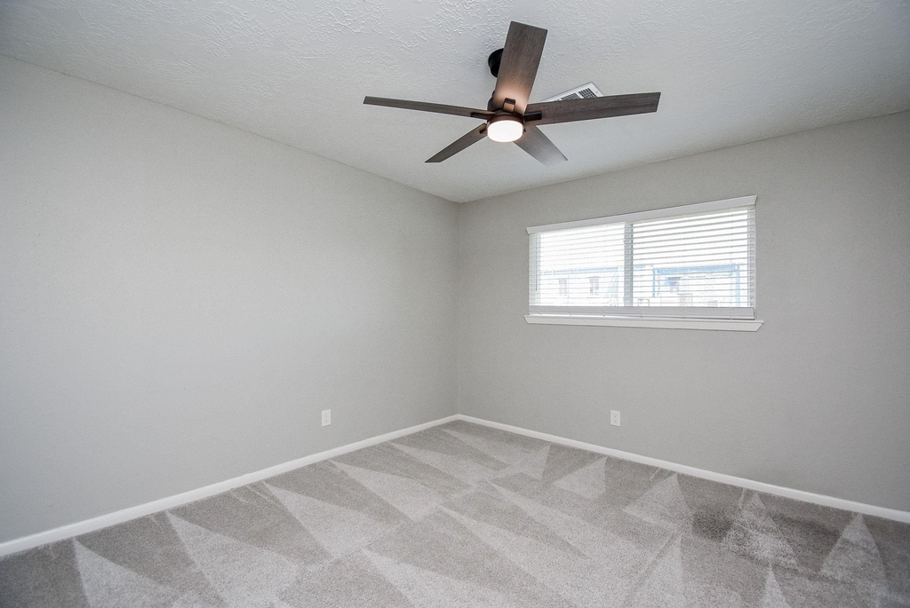 207 Granberry Street - Photo 28