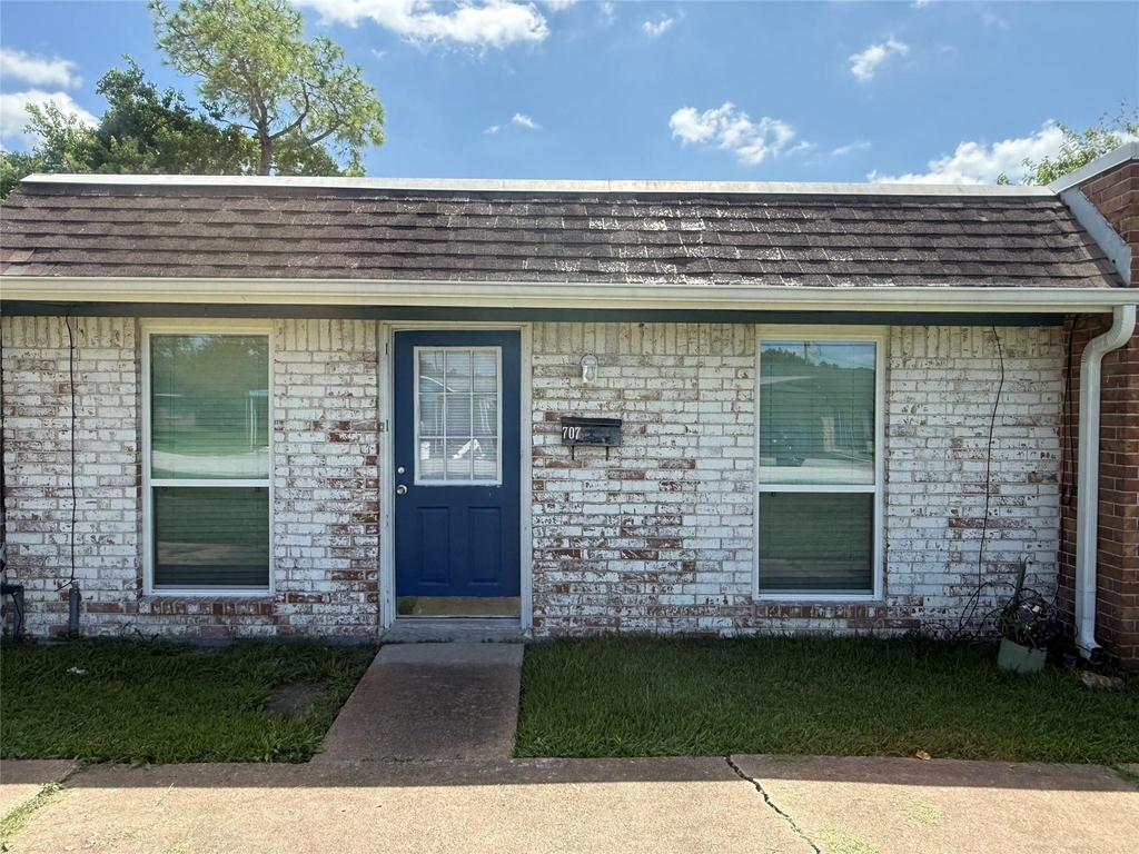 707 S 2nd Street - Photo 4