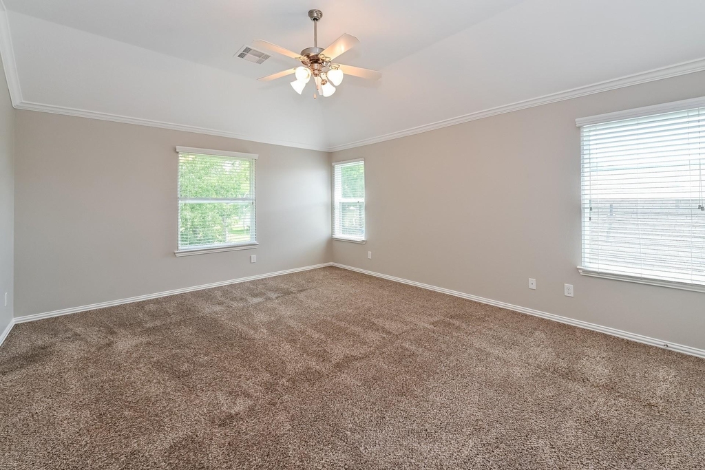 2919 Chaplin Place Drive - Photo 9
