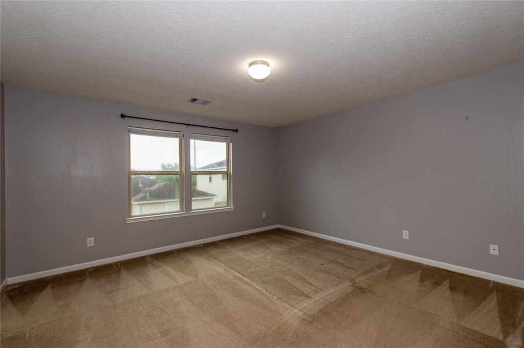 2562 Skyview Point Drive - Photo 16