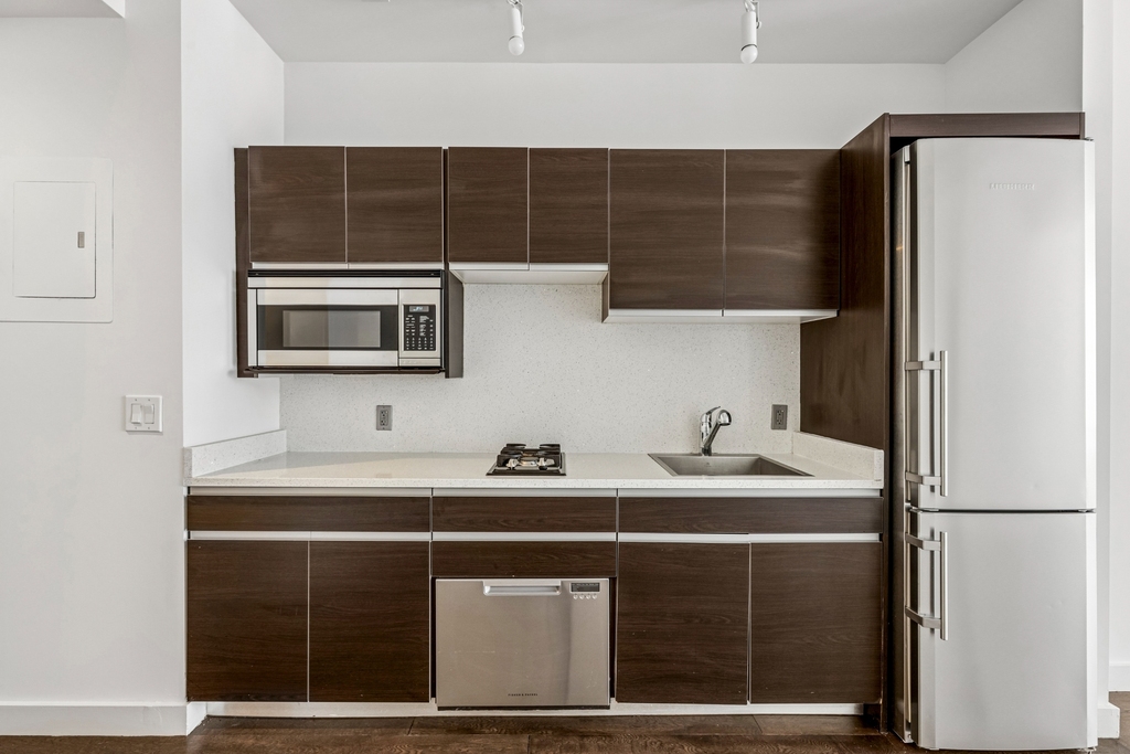 116 John Street - Photo 4