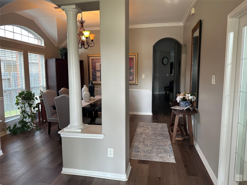 16218 Saxon Hollow Lane - Photo 4