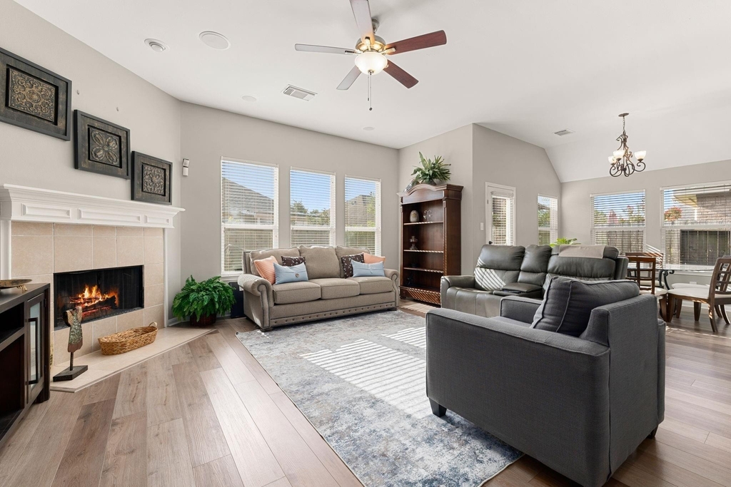 16218 Saxon Hollow Lane - Photo 5