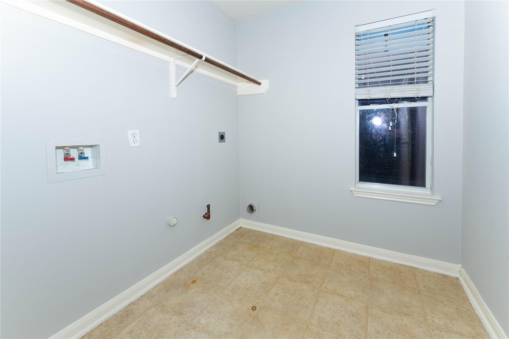20106 Lakespire Drive - Photo 32