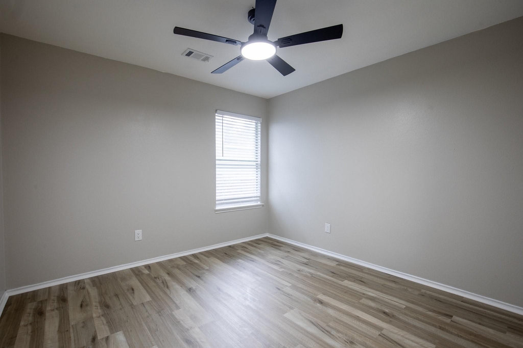 718 Remwick Drive - Photo 10