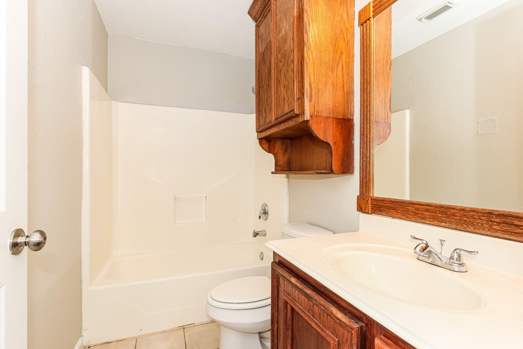 23015 Banquo Drive - Photo 12