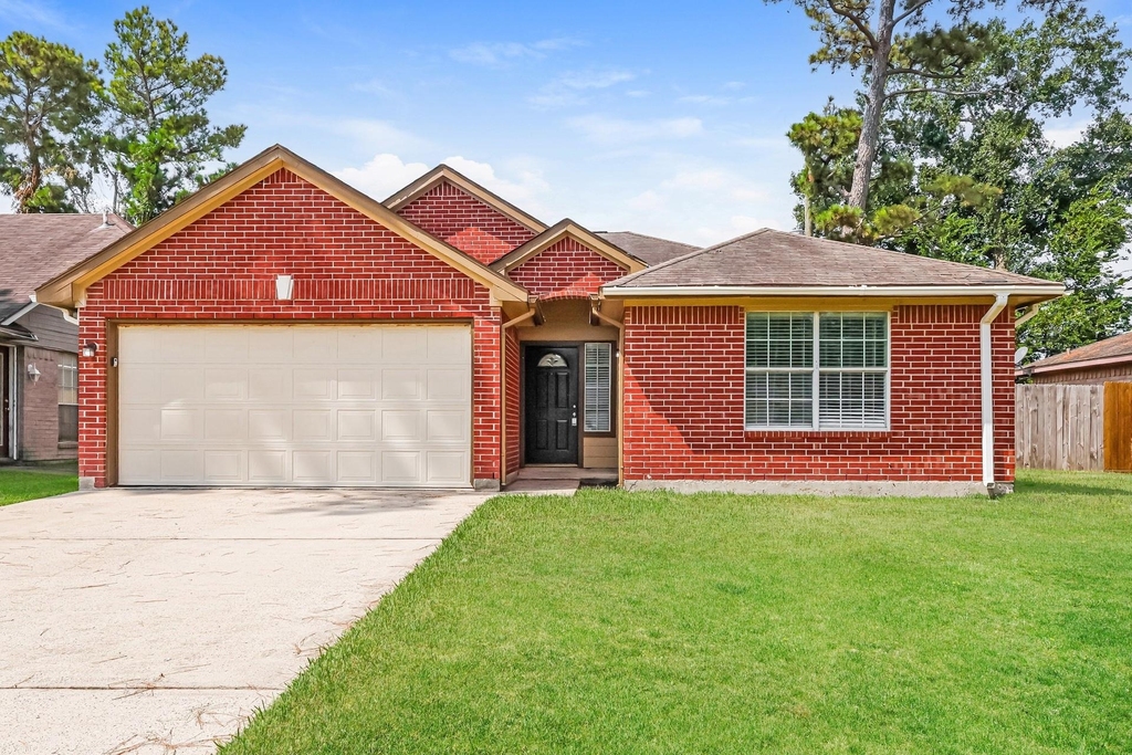 23015 Banquo Drive - Photo 0