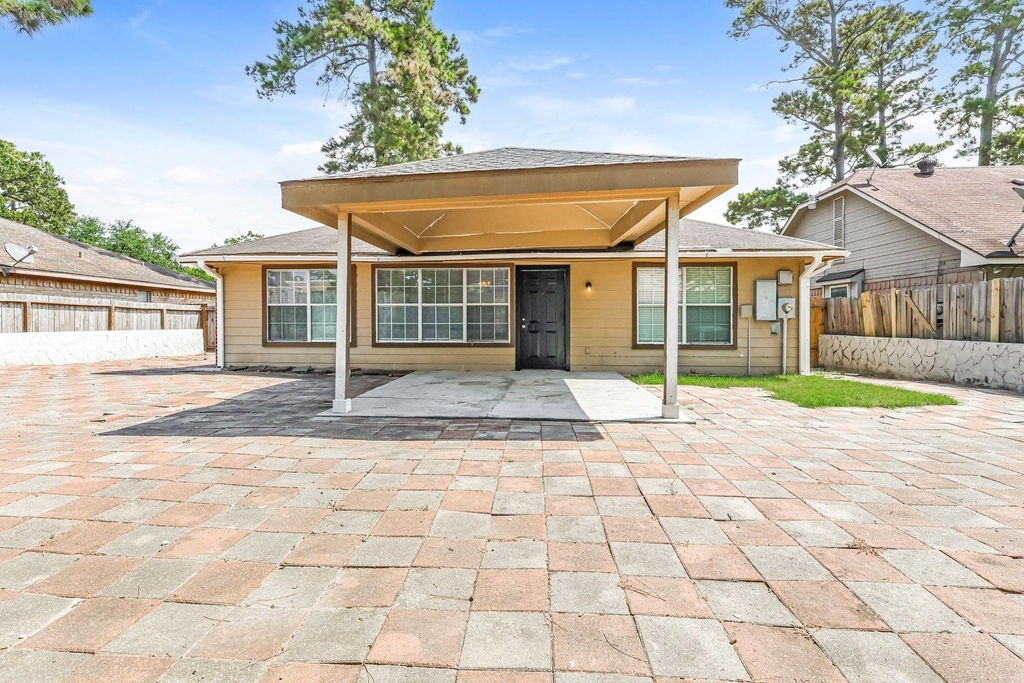 23015 Banquo Drive - Photo 14
