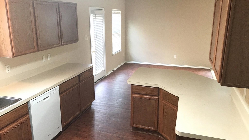 18114 Valebluff Lane - Photo 2