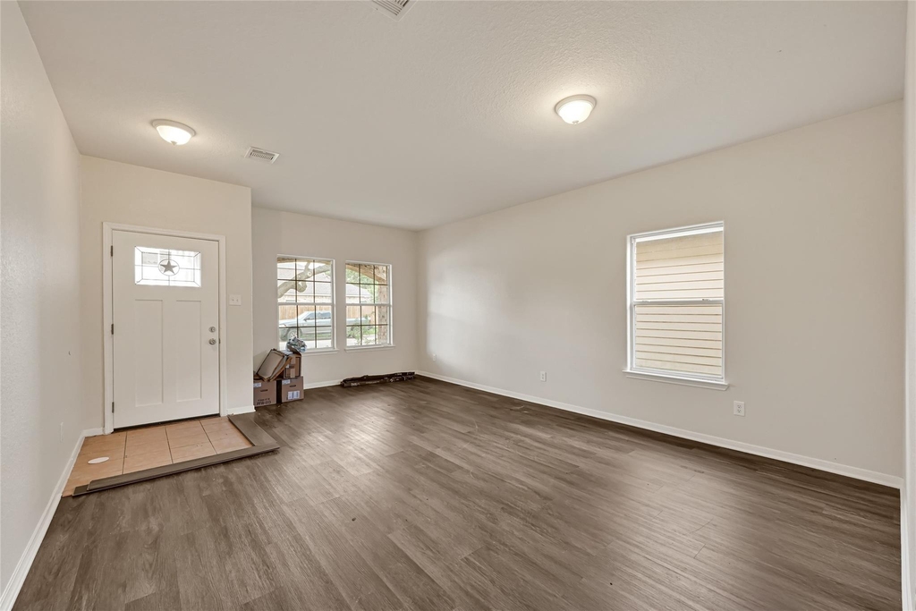 11610 Wingborne Lane - Photo 4