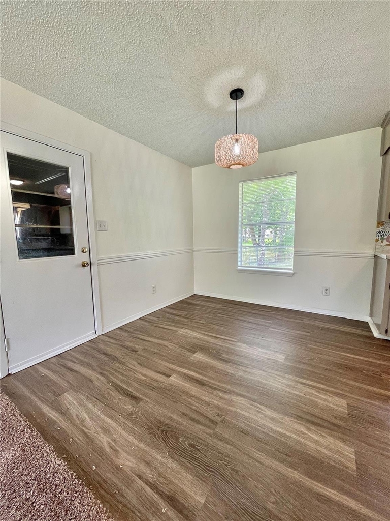119 Stanford Street - Photo 3