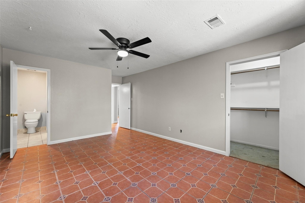 8102 Renmark Lane - Photo 16