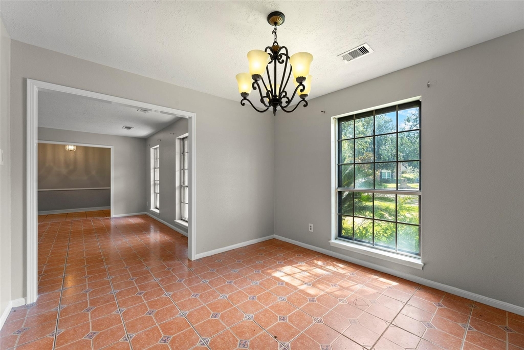 8102 Renmark Lane - Photo 4