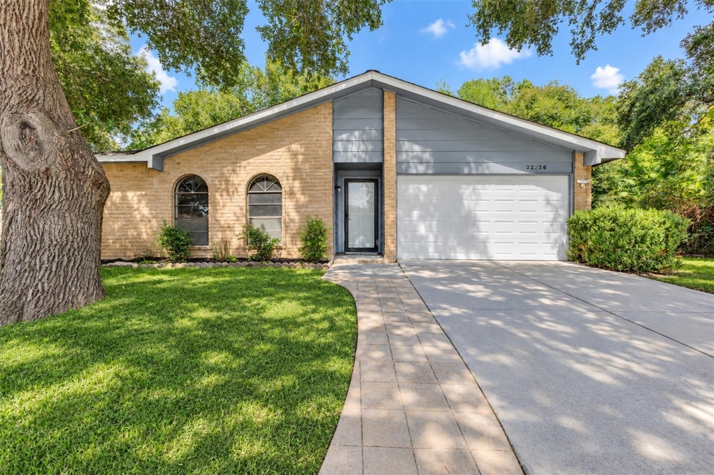 22926 Millgate Drive - Photo 1