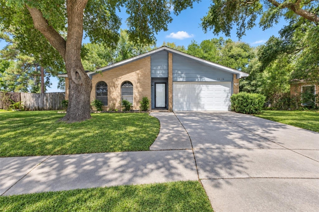 22926 Millgate Drive - Photo 0