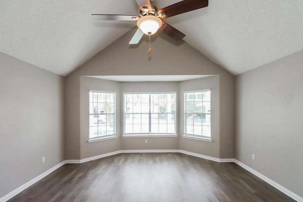 2714 Ashford Trail Drive - Photo 6
