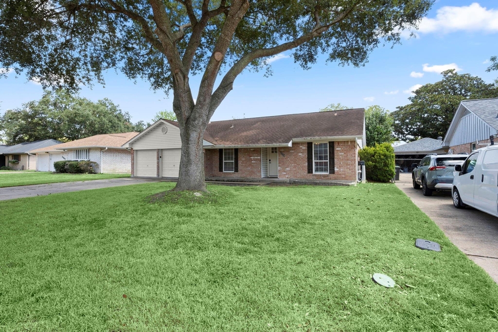 2909 Livingston Drive - Photo 1