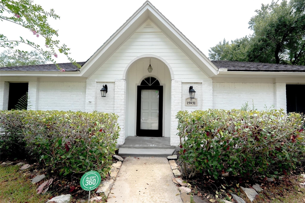 15931 Boulder Oaks Drive - Photo 1