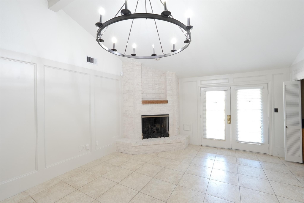 15931 Boulder Oaks Drive - Photo 4