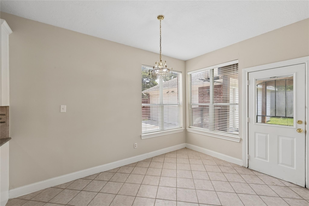 6414 Pinewood Trace Lane - Photo 9