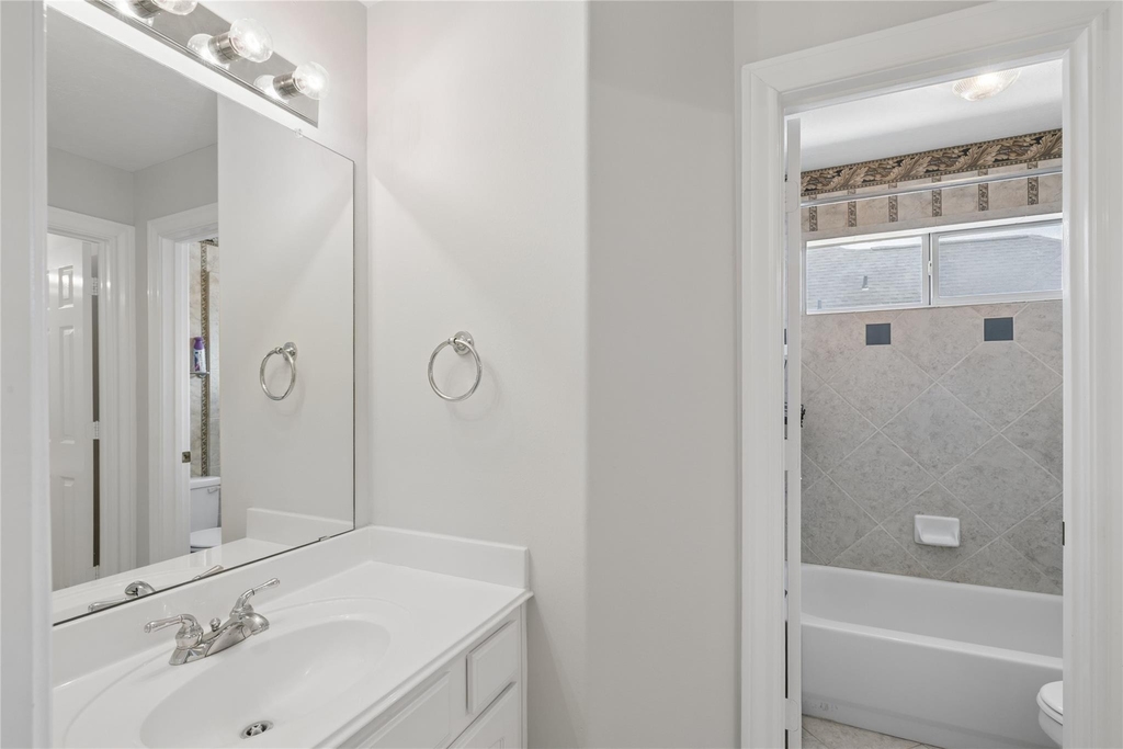 6414 Pinewood Trace Lane - Photo 18