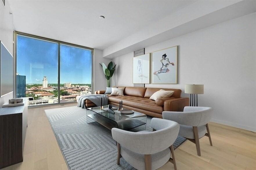 313 W 17th Street - Photo 1
