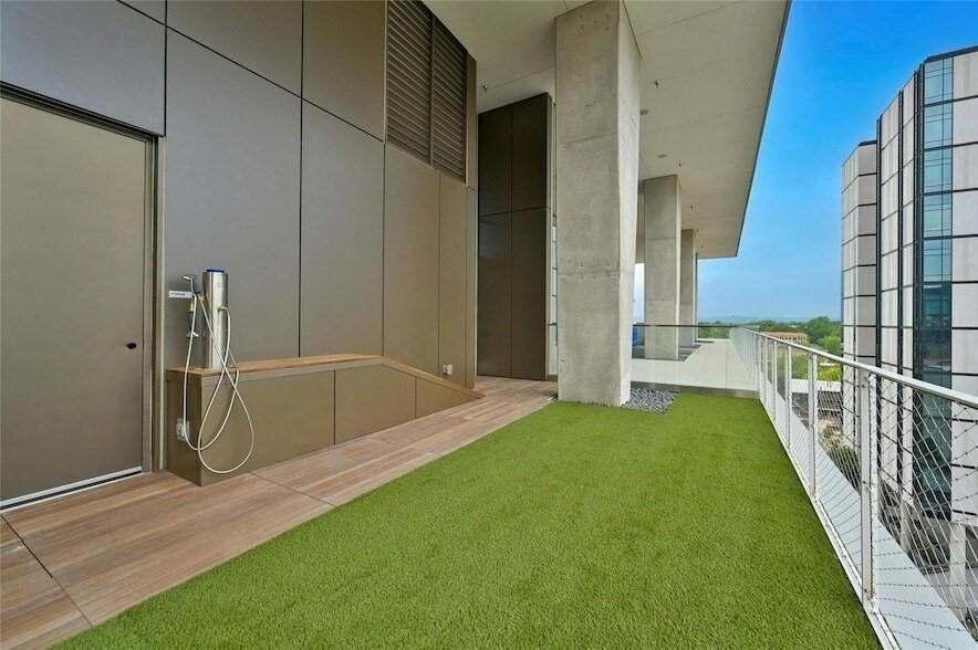 313 W 17th Street - Photo 21