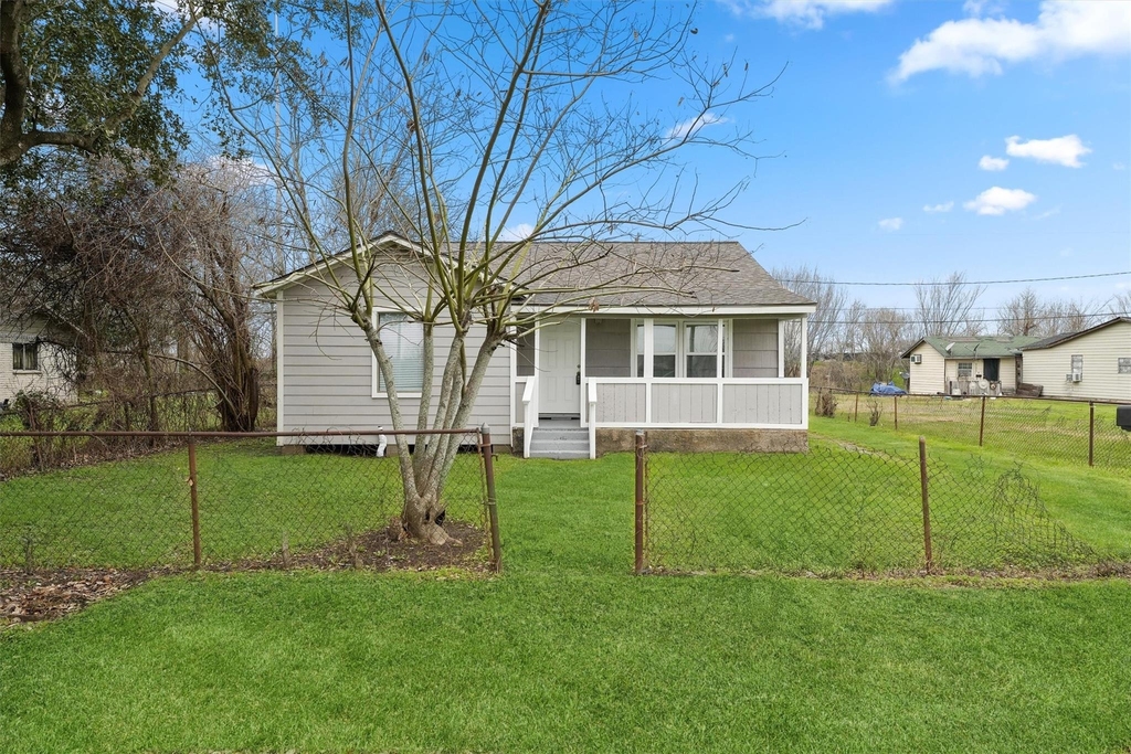 1107 Defender Street - Photo 1